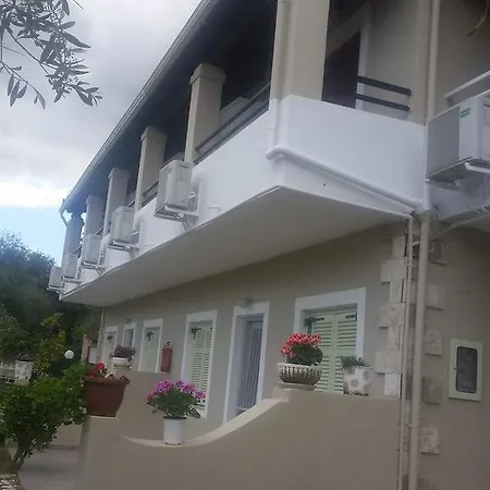 Apartmanhotel Alexandros *
